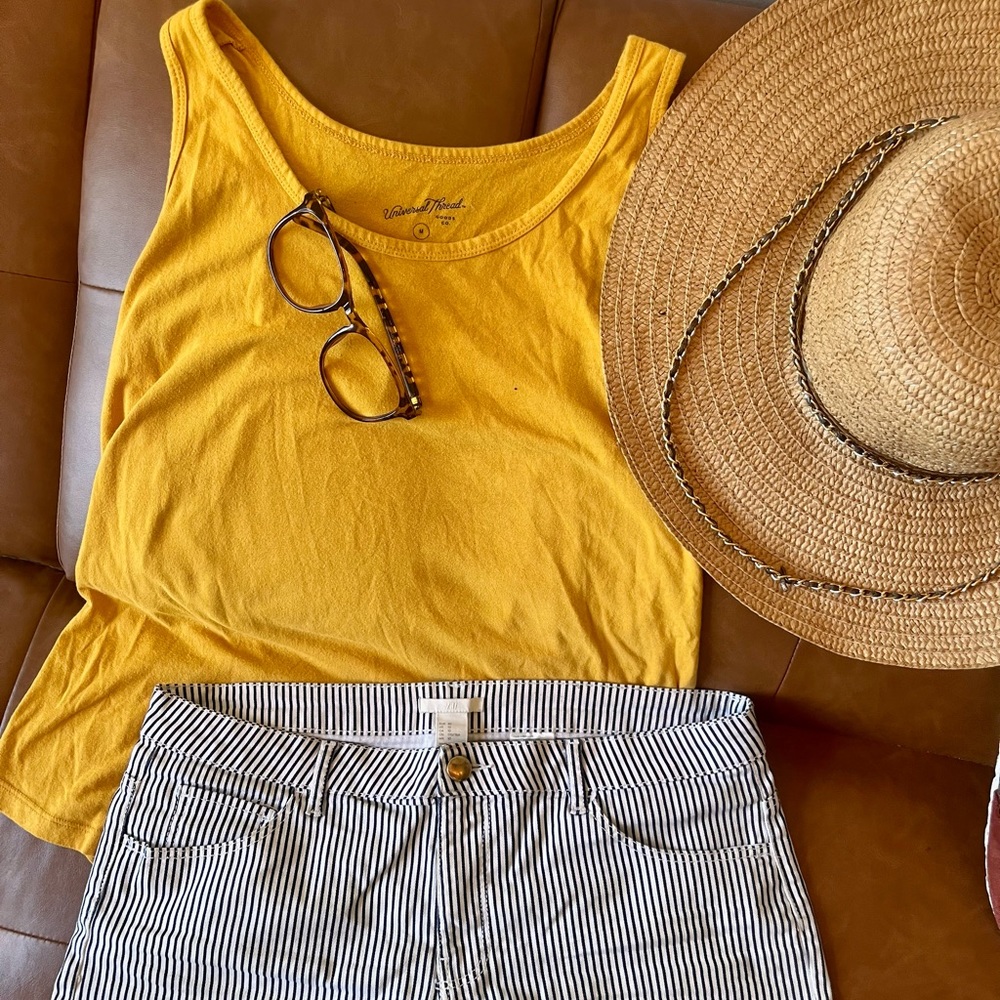 Summer top bundle - Picture 3 of 5